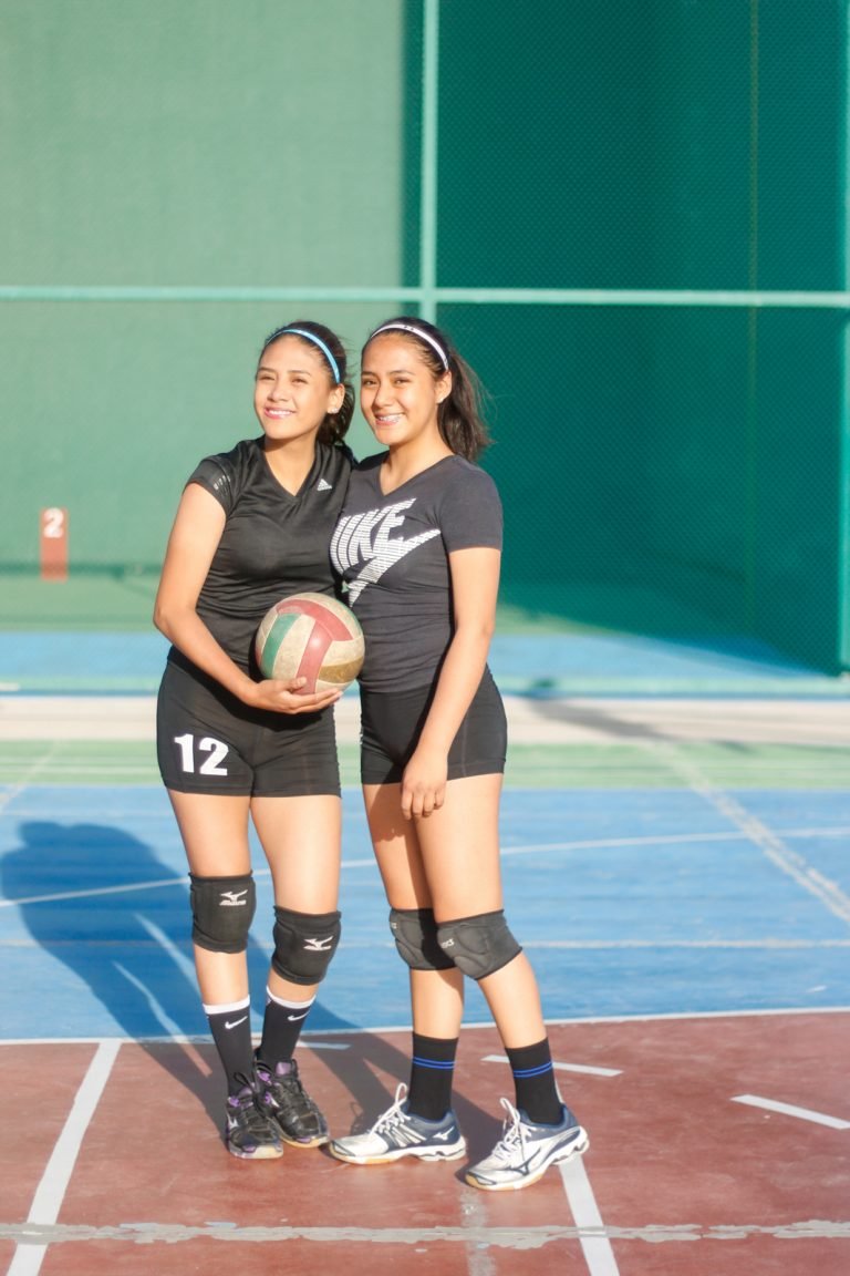 De la Gimnasia al Voleibol – Jéssica y Leslie